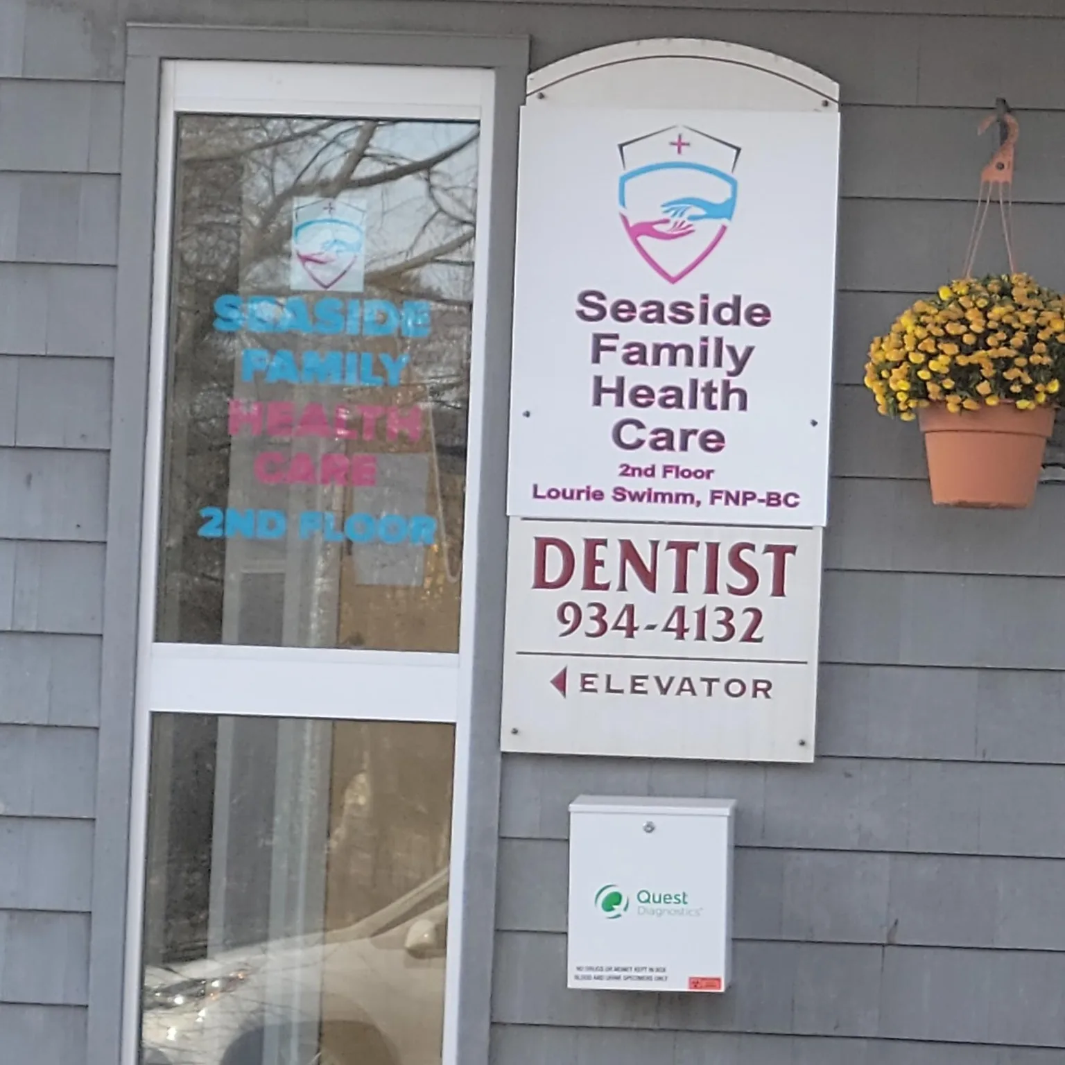 Seaside Family Healthcare logo